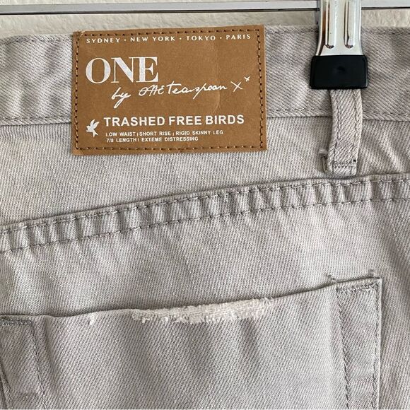 NWT One Teaspoon Trashed Free Birds Grey Skinny Distressed Low Rise Denim Siz 26 - Picture 4 of 14